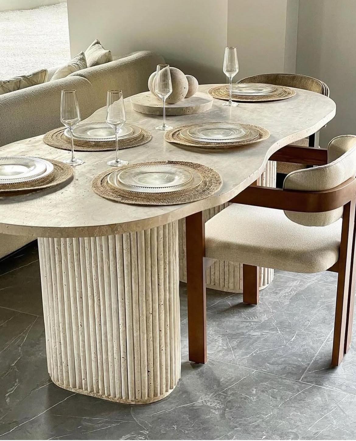 Table à manger Ondula